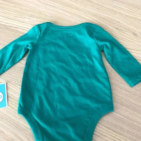 💥🆕Circo Baby Santa’s Long Sleeve Green Bodysuit🆕 - Picture 2 of 5